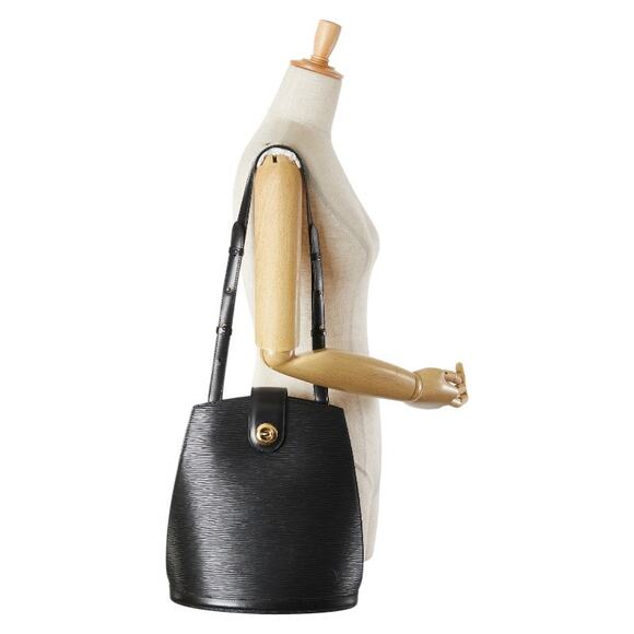 Louis Vuitton Epi Cluny Shoulder Bag M52252 - Picture 16 of 16